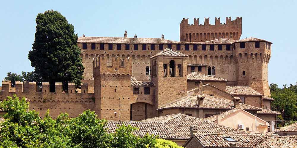 Castello di Gradara, raggiungile con Trenino di Cattolica e Gradara Express