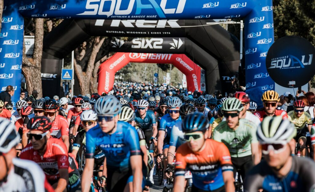 Gran Fondo Squali trek partenza acquario